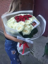 Букет роз "Влюбленный взгляд" - заказать в ProFlowers.ua