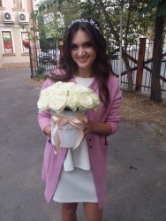 25 белых роз в коробке - купить в магазине цветов ProFlowers.ua