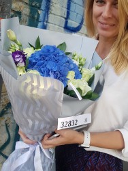Bouquet with hydrangea "Sea" - order in ProFlowers.ua