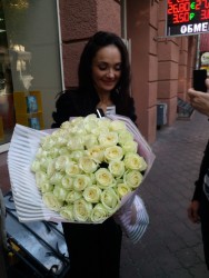 Buy with delivery - Bouquet of roses "Bright feelings"
