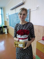 25 красных роз в коробке "Love Box" - от ProFlowers.ua