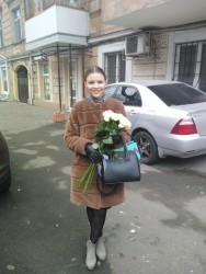 11 білих троянд - швидка доставка з ProFlowers.ua