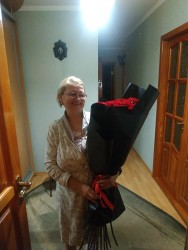  25 червоних метрових троянд - швидка доставка з ProFlowers.ua