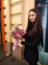 Доставка по Україні - Букет з тюльпанів "Моя єдина"