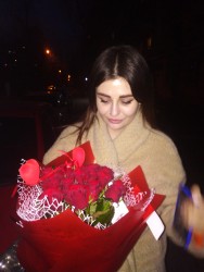 Доставка по Україні - 15 червоних троянд "Для другої половинки"