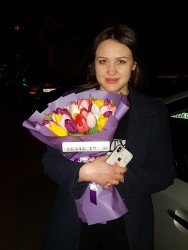 Доставка по Україні - Букет тюльпанів "Весняний ранок"