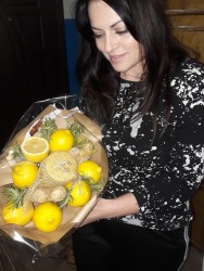 Delivery in Ukraine -  Fruit bouquet "Lemon"