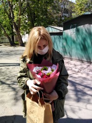 Delivery in Ukraine - Bouquet "Red Dawn"