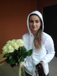 Buy with delivery - 11 white roses