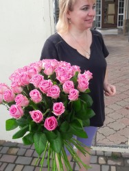 Троянда рожева поштучно - замовити в ProFlowers.ua