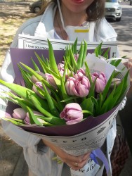 Заказать с доставкой - Букет тюльпанов "Лиловый"
