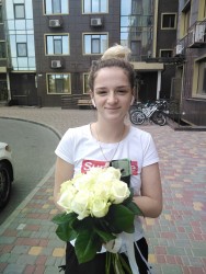 Order with delivery - 11 white roses