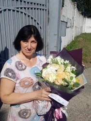 Delivery in Ukraine - Bouquet with hydrangea "For the beloved"