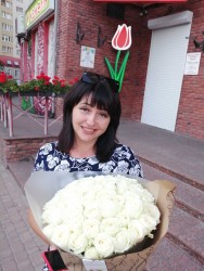 Buy with delivery - Bouquet of roses "Darling"