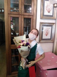 Delivery in Ukraine -  Bouquet of flowers "August"