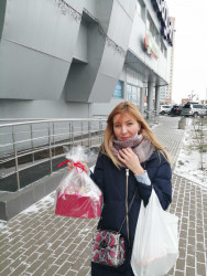 Доставка по Україні - Коробка з макарунами "Чисте серце"