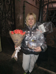 Доставка по Україні - Букет троянд "Морквяний колір"