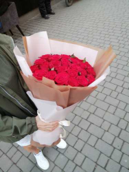 25 импортных голландских роз "Фридом" - купить в магазине цветов ProFlowers.ua