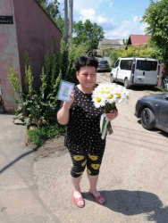 Delivery in Ukraine - 25 huge daisies
