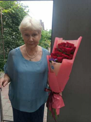 Доставка по Украине - Букет цветов "Алые паруса"
