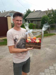 Delivery in Ukraine - Composition with fruit "Fruit notes"