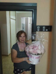Delivery in Ukraine - Peonies in the box "Beloved"